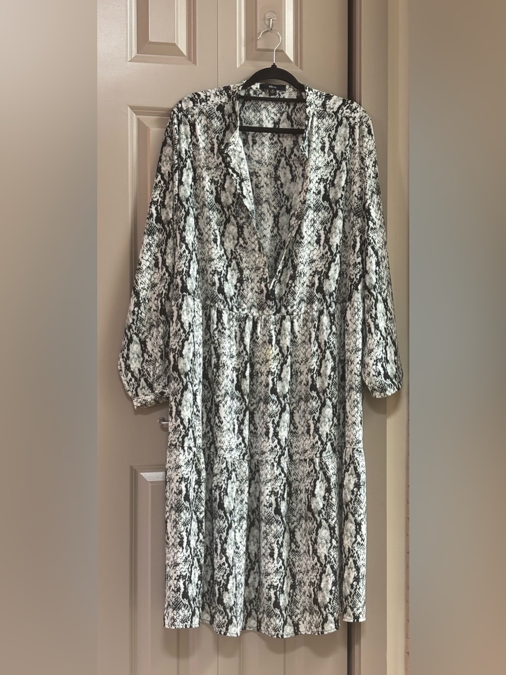 ellos Snake-Print Midi Dress — Black & White
